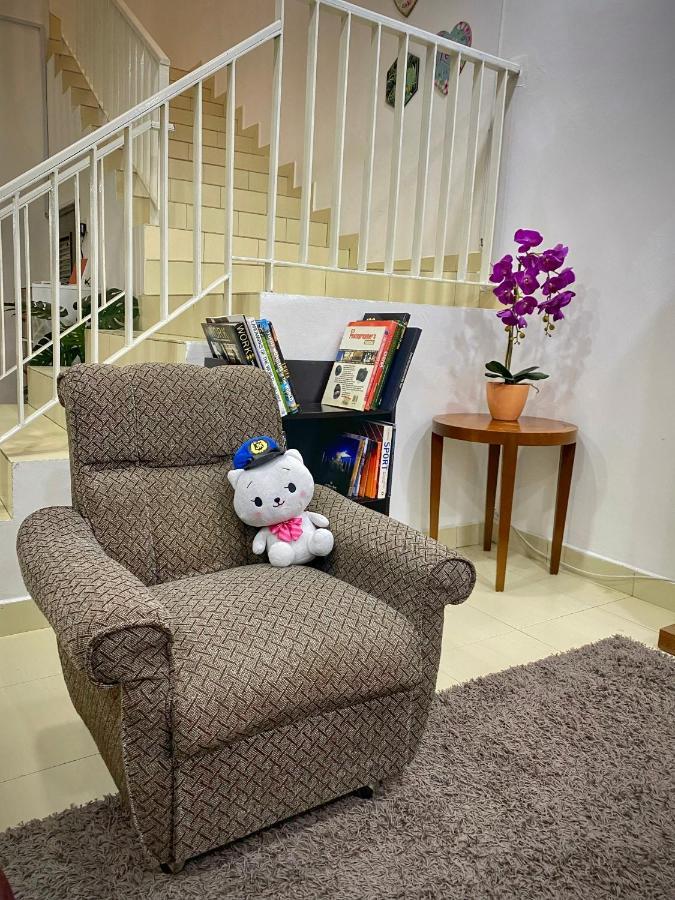 Teratak Persona Homestay. 4 Rooms Double Storey Terrace In Kuantan City. Esterno foto